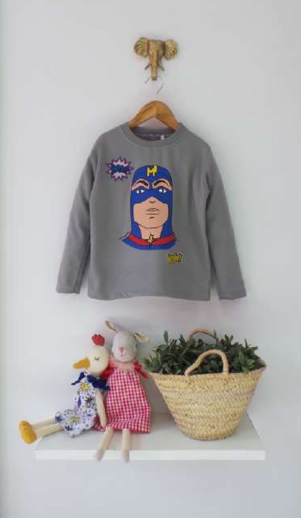 Sudadera superhéroe